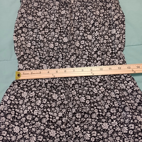 American Eagle Women Halter Tie Black&White Jumpsuit Size Small Frayed Hem - Picture 10 of 15